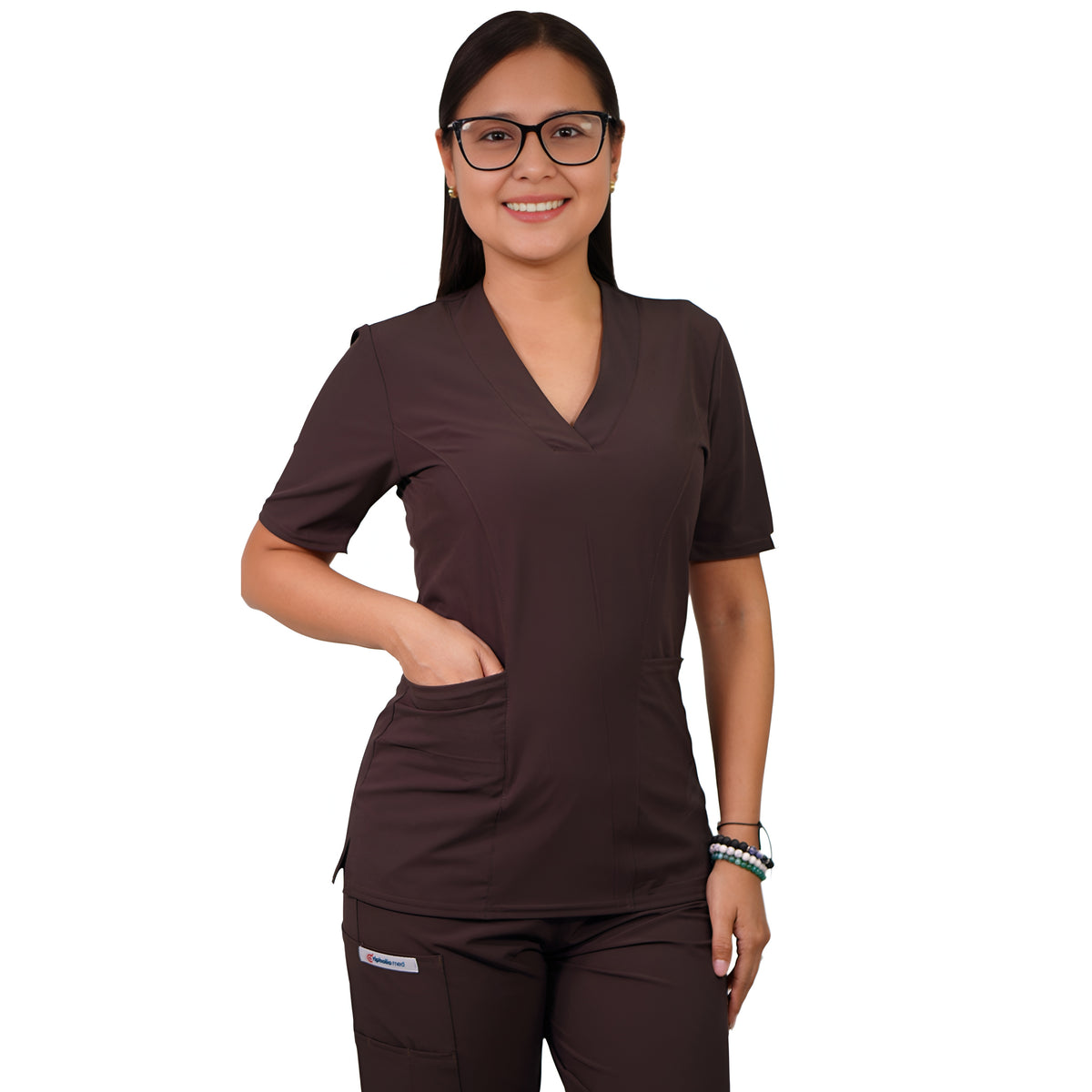 Delantal Mujer Clasico Antifluidos Café